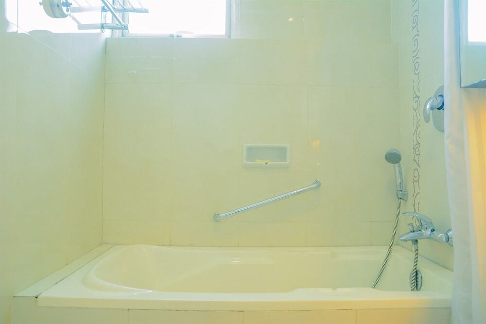 Джакарта: 3BR Penthouse at MOI Kelapa Gading Square Apartment