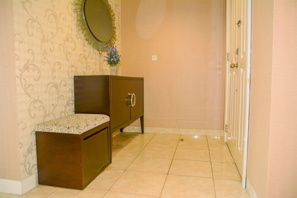 Джакарта: 3BR Penthouse at MOI Kelapa Gading Square Apartment