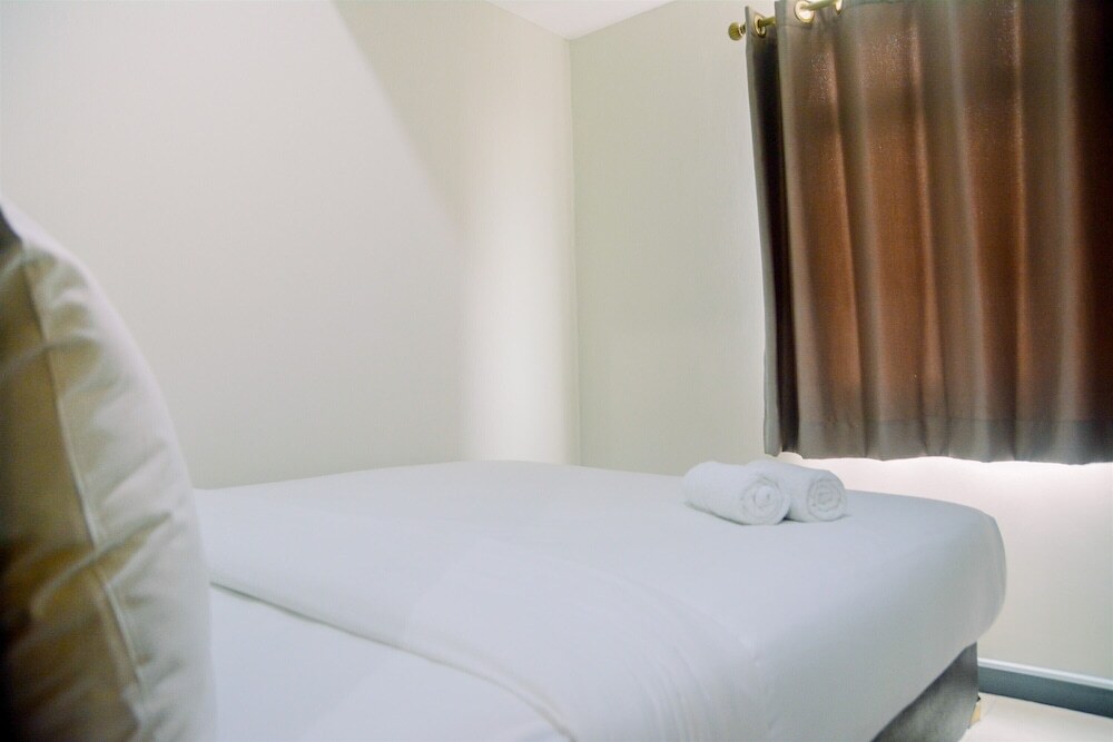 Джакарта: Gading Greenhill 2BR Apartment near Singapore International School