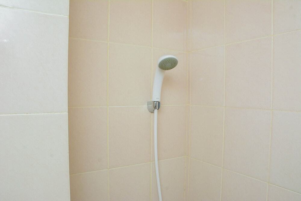 Джакарта: Cozy and Modern 3BR Apartment at Gading Greenhill