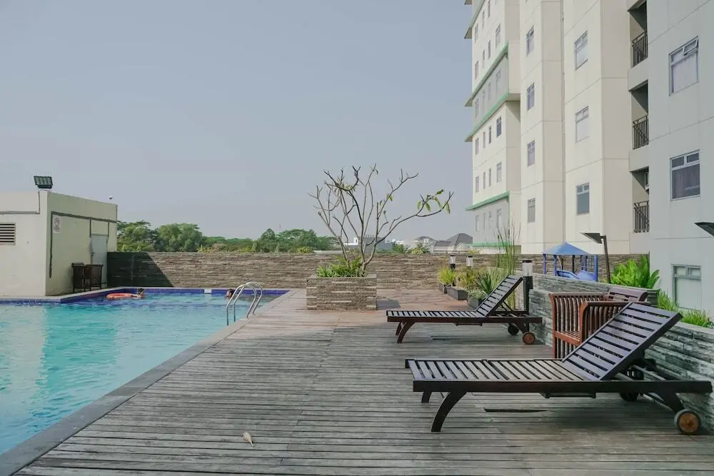 Джакарта: Cozy and Modern 3BR Apartment at Gading Greenhill