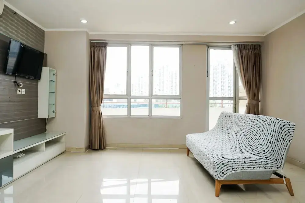 Джакарта: Best Choice Pool View 3Br Apartment At Paladian Park