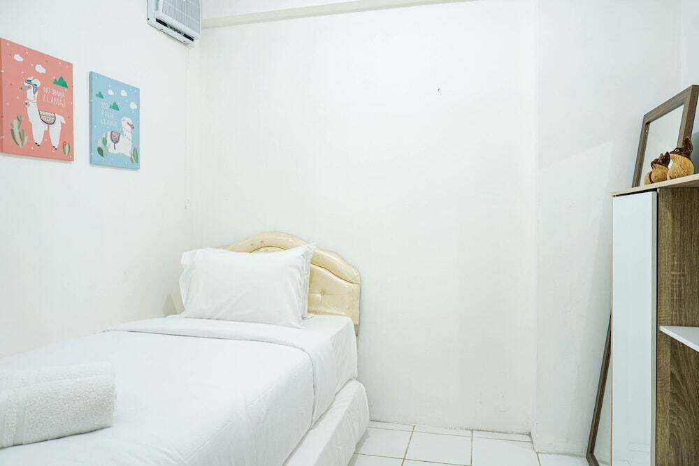 Джакарта: Convenient and Compact 2BR Gading Nias Apartment