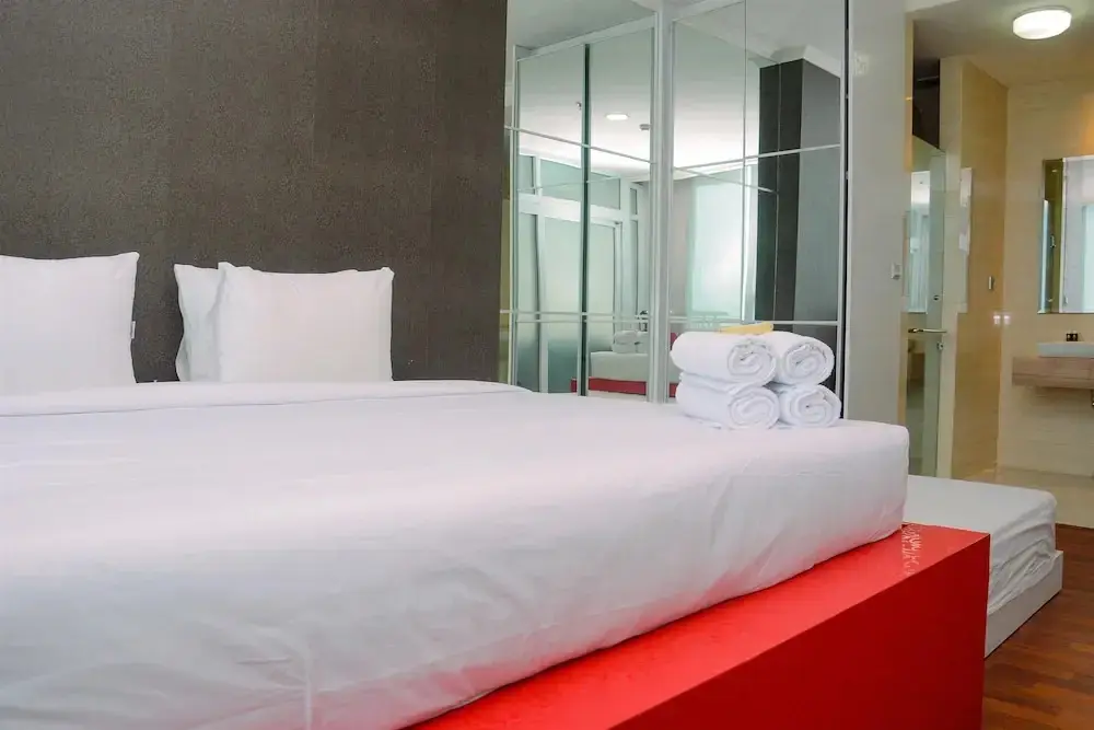 Джакарта: Comfortable and Homey 1BR Apartment at Ancol Mansion