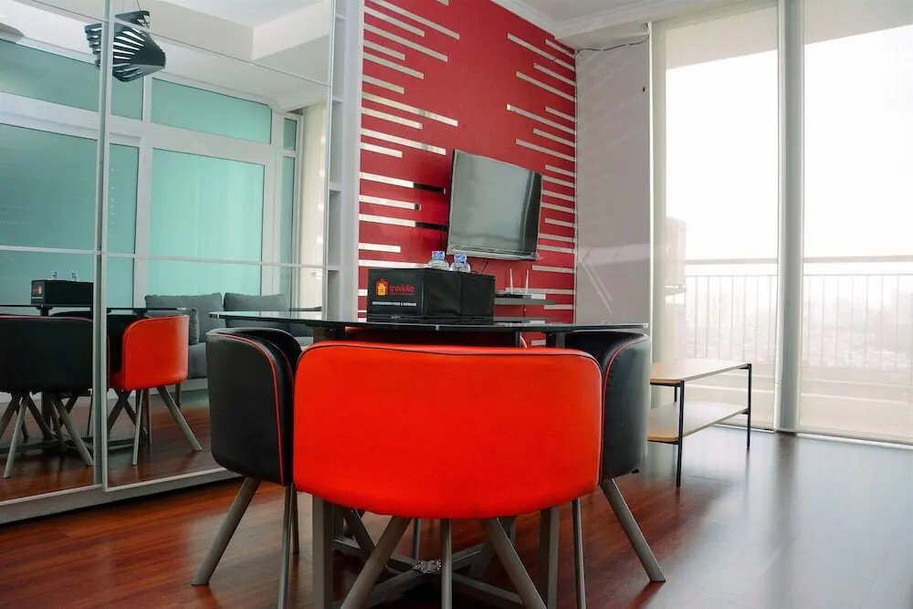 Джакарта: Comfortable and Homey 1BR Apartment at Ancol Mansion