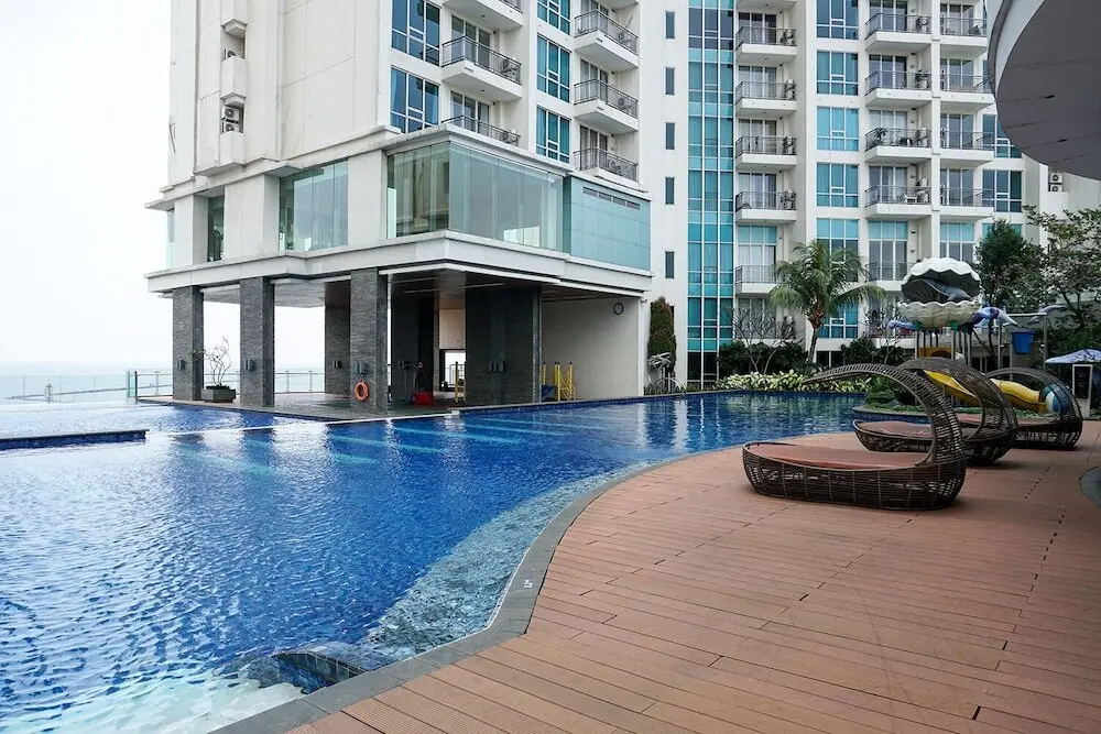 Джакарта: Comfortable and Homey 1BR Apartment at Ancol Mansion