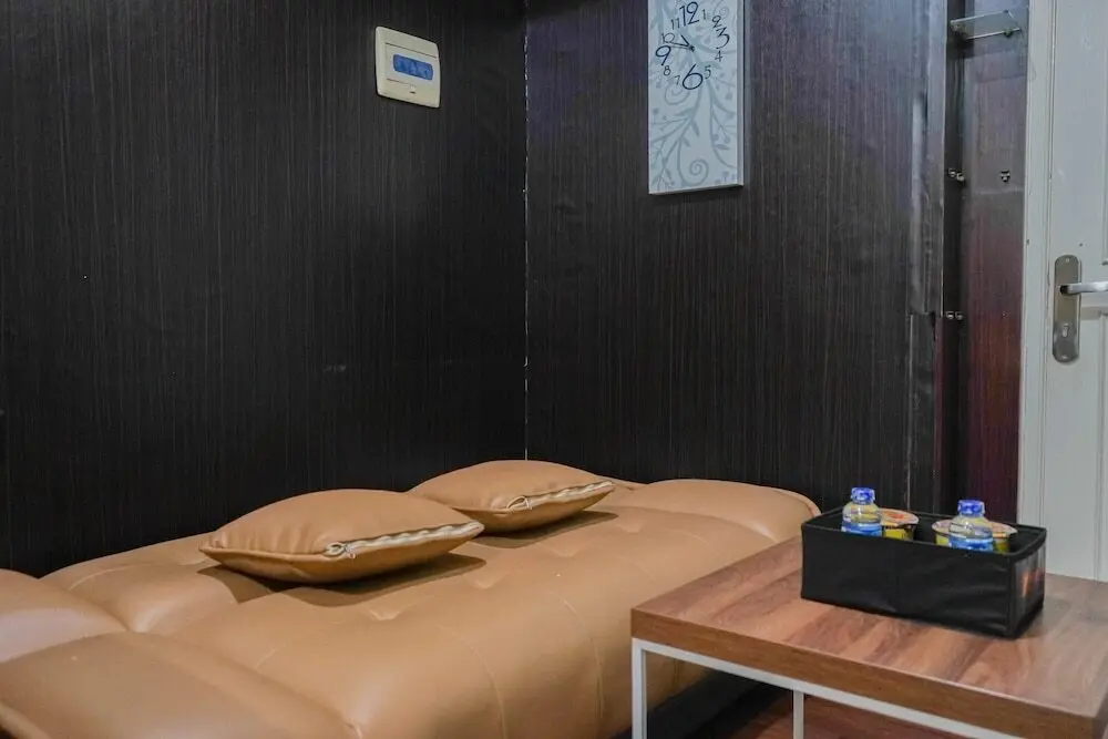 Джакарта: Comfy 1BR Teluk Intan Apartment