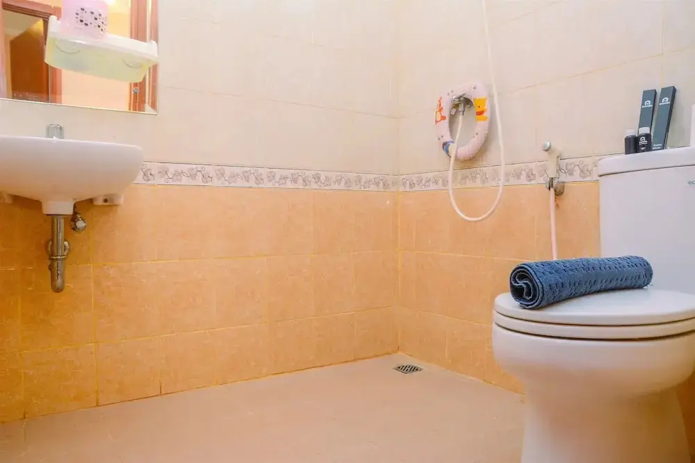 Джакарта: Comfy Spacious 3BR at Grand Palace Kemayoran Apartment