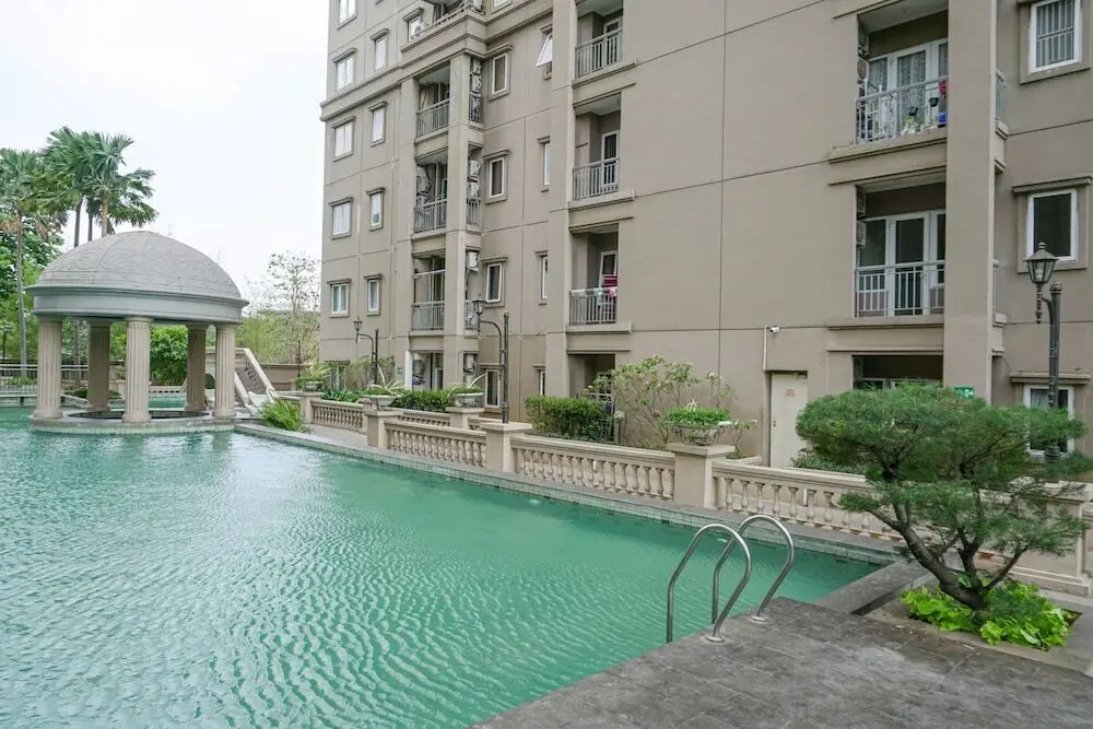 Джакарта: Comfy Spacious 3BR at Grand Palace Kemayoran Apartment