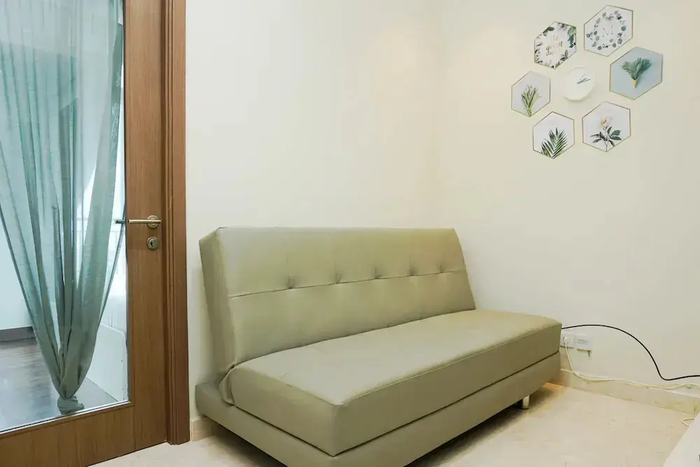 Джакарта: Minimalist and Relaxing 1BR Apartment at Puri Orchard