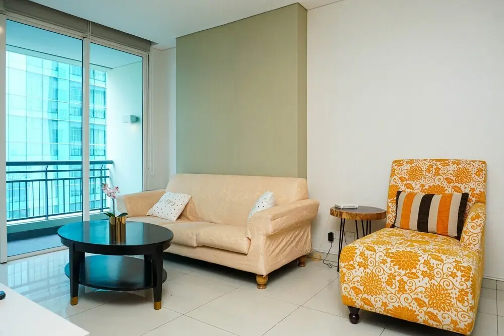 Джакарта: Modern 1BR Good City View Central Park Apartment By Travelio