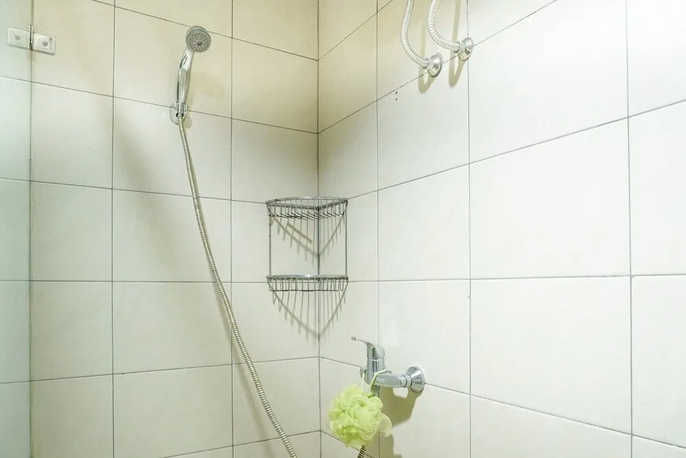 Джакарта: Modern 1BR Good City View Central Park Apartment By Travelio