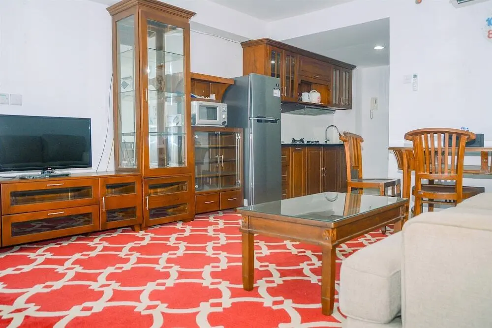 Джакарта: Comfy and Beautiful 1BR at Tamansari The Hive Apartment