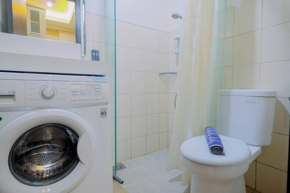 Джакарта: Well Appointed 1BR Apartment at The Aspen Residences