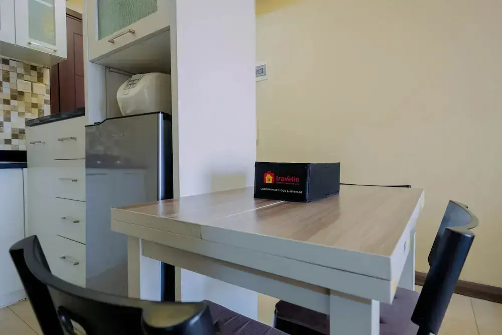 Джакарта: Well Appointed 1BR Apartment at The Aspen Residences