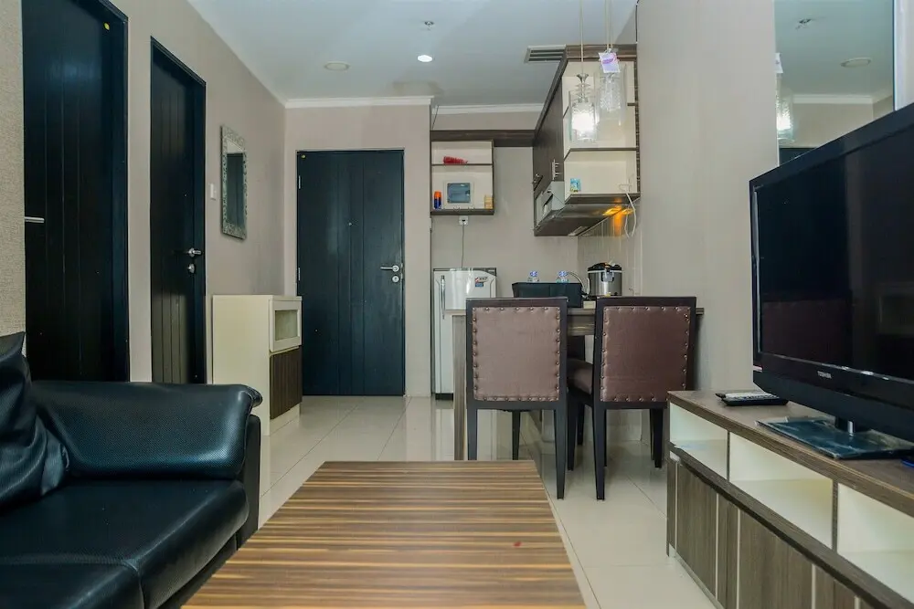 Джакарта: Good Deal for 1br Cervino Village Apartment
