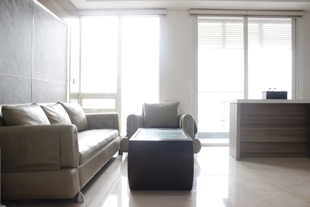 Бандунг: Gorgeous 3br Apartment at Landmark Residence Near 23 Paskal