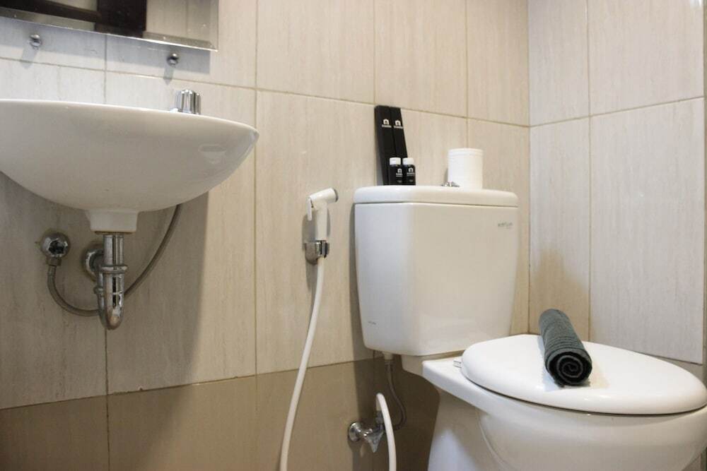 Бандунг: Trendy & Comfy Studio at Tamansari La Grande Apartment