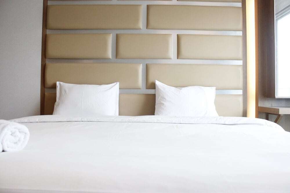 Бандунг: Trendy & Comfy Studio at Tamansari La Grande Apartment
