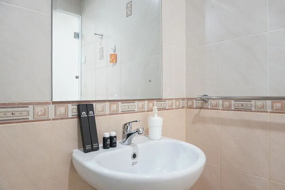 Джакарта: Brand New 3BR at Puri Garden Apartment
