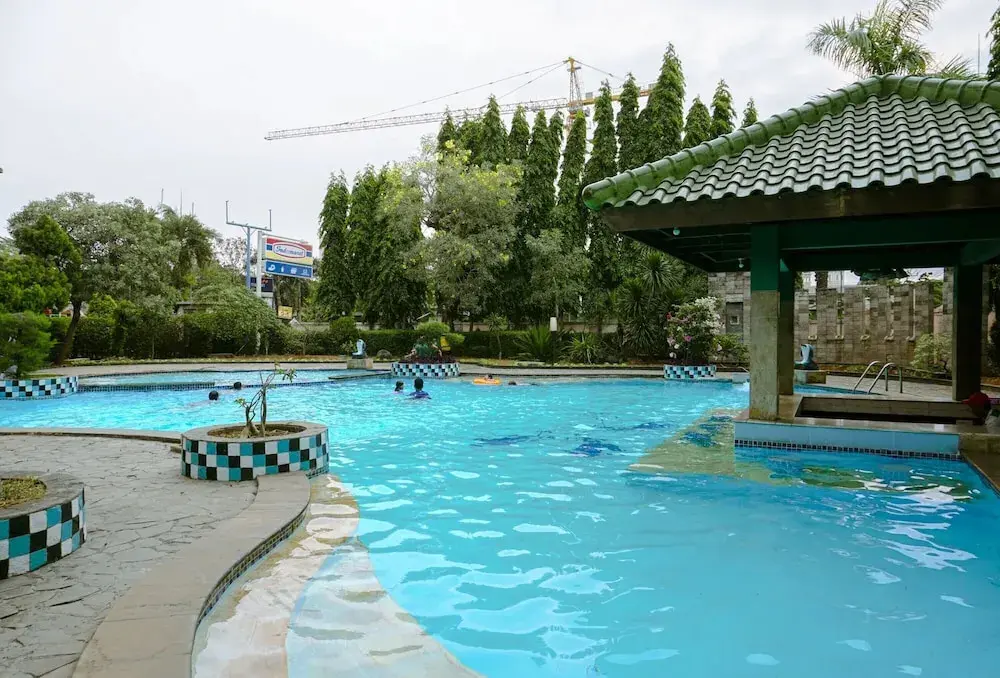 Джакарта: Brand New 3BR at Puri Garden Apartment