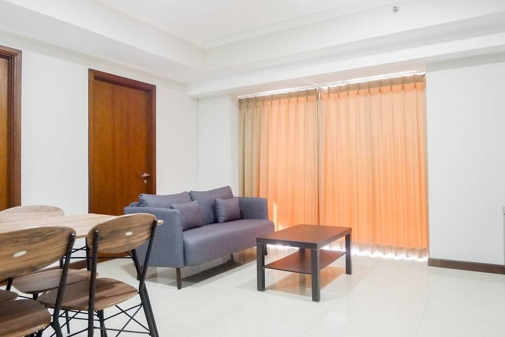 Сурабая: Marvelous 3br at Waterplace Apartement