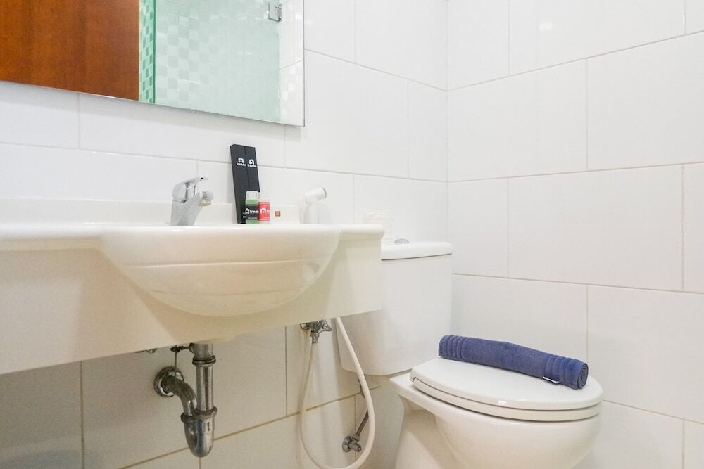 Сурабая: Marvelous 3br at Waterplace Apartement