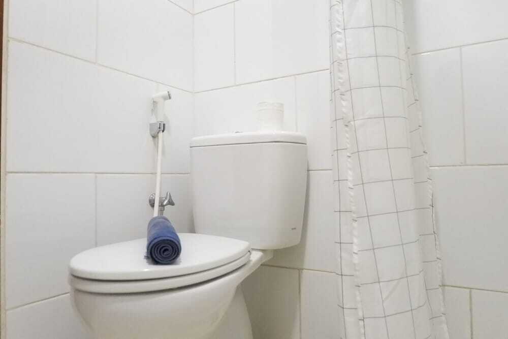 Сурабая: Marvelous 3br at Waterplace Apartement