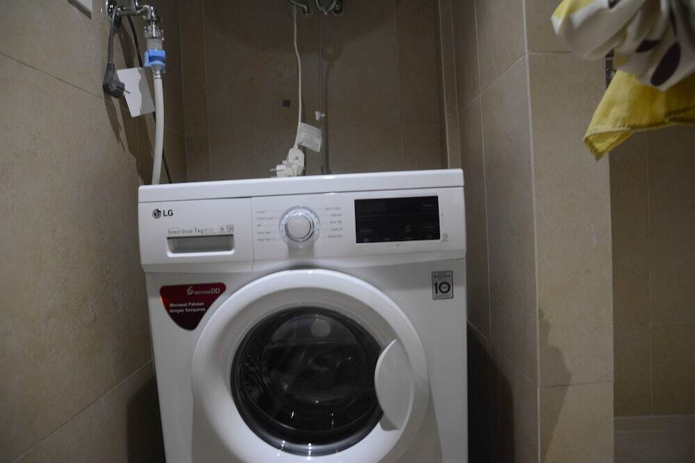 Legok: Luxurious And Pleasant 2br Branz Bsd City Apartment