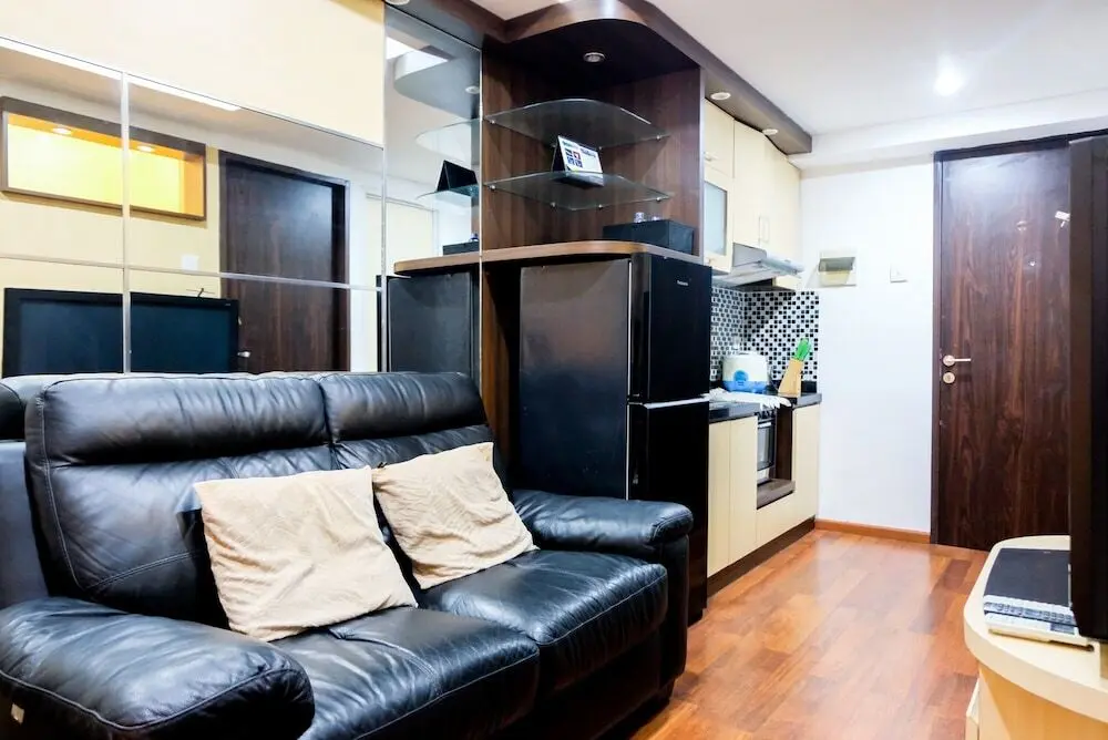 Южный Тангеранг: Minimalist and Luxurious 2BR Serpong Greenview Apartment