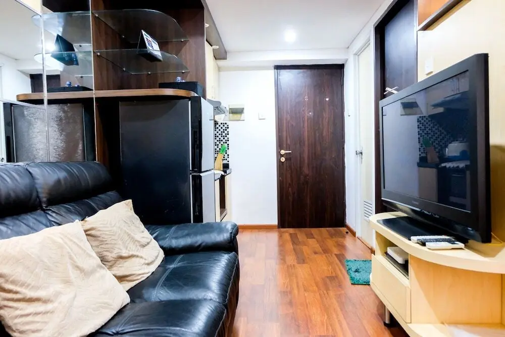 Южный Тангеранг: Minimalist and Luxurious 2BR Serpong Greenview Apartment