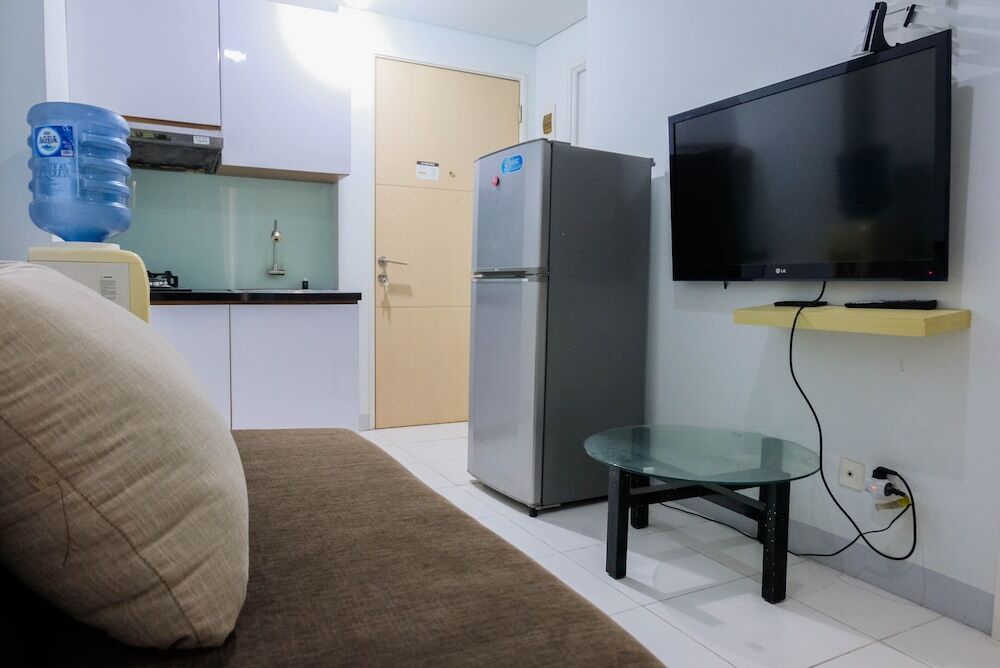 Тангеранг: Luxurious and Convenient 2BR Ayodhya Apartment