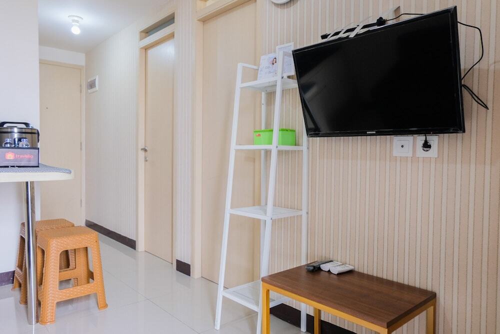 Тангеранг: Homey and Luxurious 2BR 19 Avenue Apartment