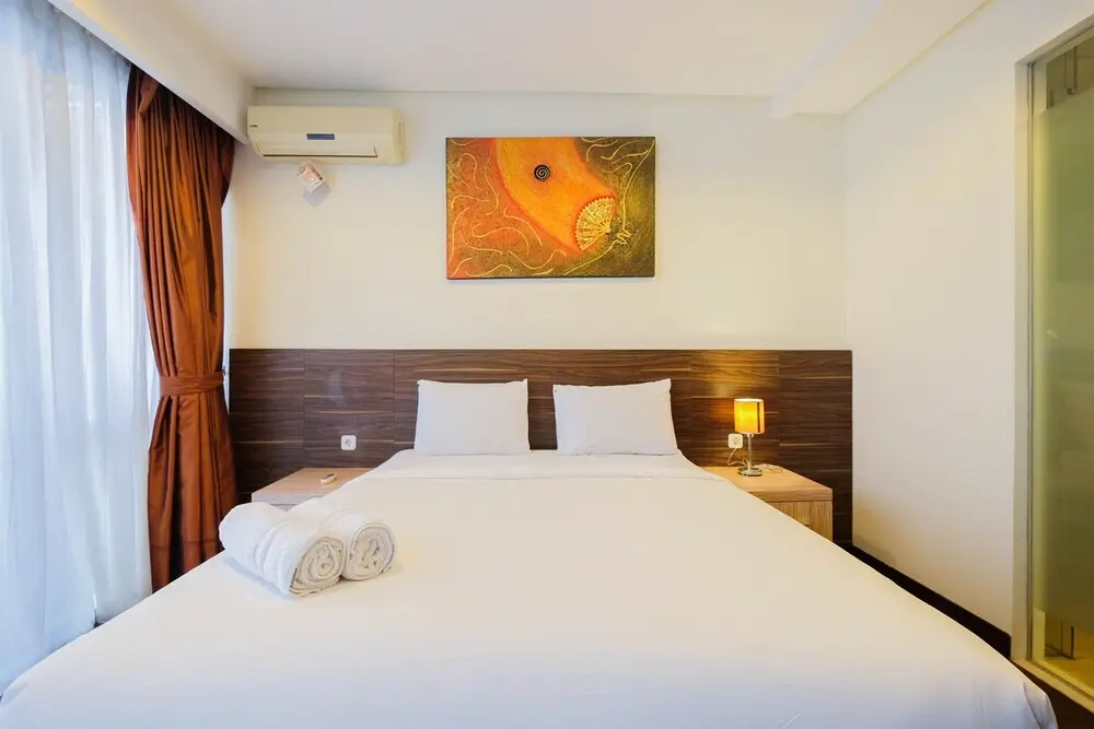 Джакарта: Elegant 1BR Apartment at Kemang Mansion