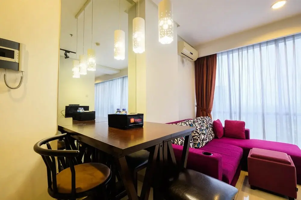 Джакарта: Elegant 1BR Apartment at Kemang Mansion