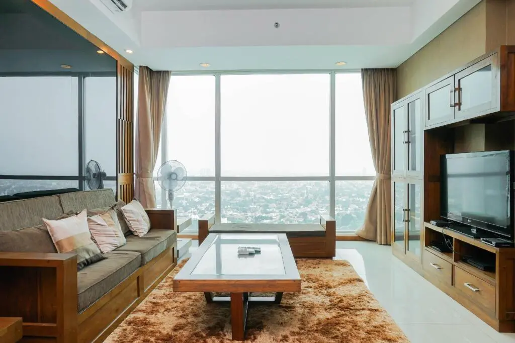 Джакарта: Suite 3BR Kemang Village Apartment