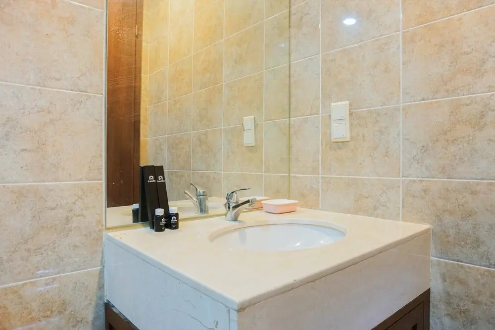Джакарта: Suite 3BR Kemang Village Apartment