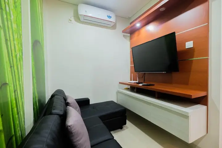Депок: Minimalist and Comfy 1BR Atlanta Depok Apartment