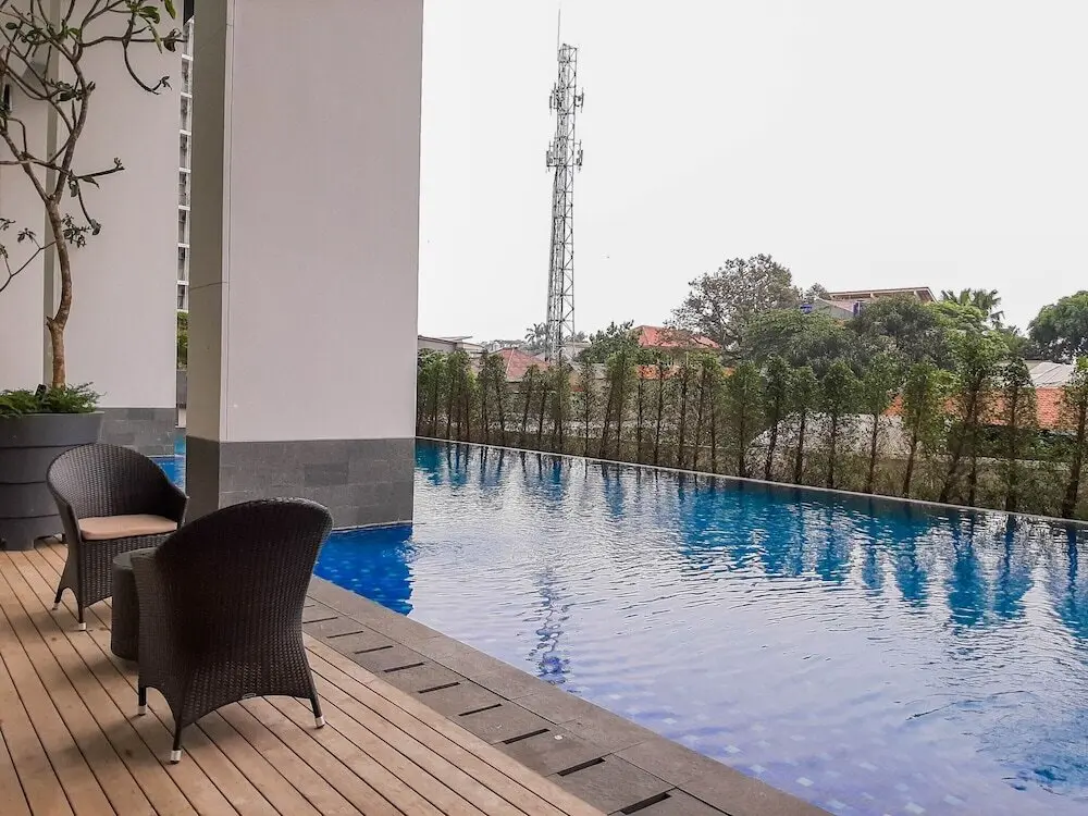 Южный Тангеранг: Best Price 2BR Apartment at Breeze Bintaro Plaza Residences