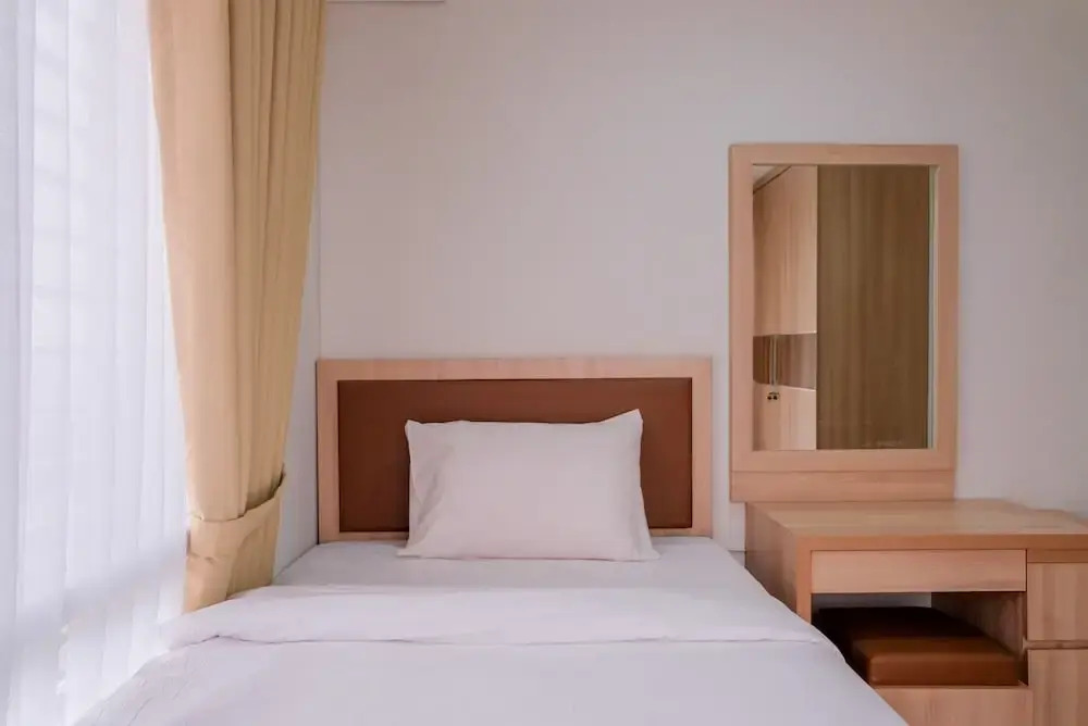 Best Price 2BR Apartment at Breeze Bintaro Plaza Residences — фото 1