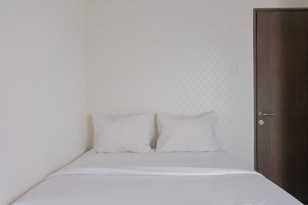 Южный Тангеранг: 2BR Apartment at Emerald Bintaro near British International School