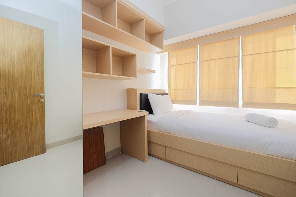 Чикаранг: 2BR The Oasis near Waterboom Cikarang