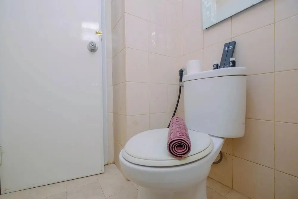 Джакарта: Big and Cozy 3BR Apartment Green Palace Kalibata
