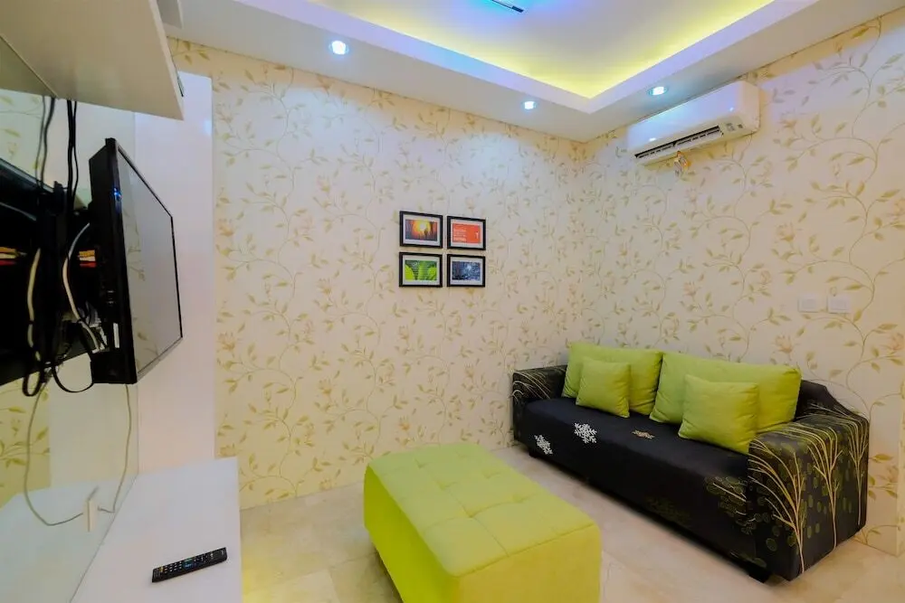 Джакарта: Minimalist And Spacious 1br Apartment at L'Avenue