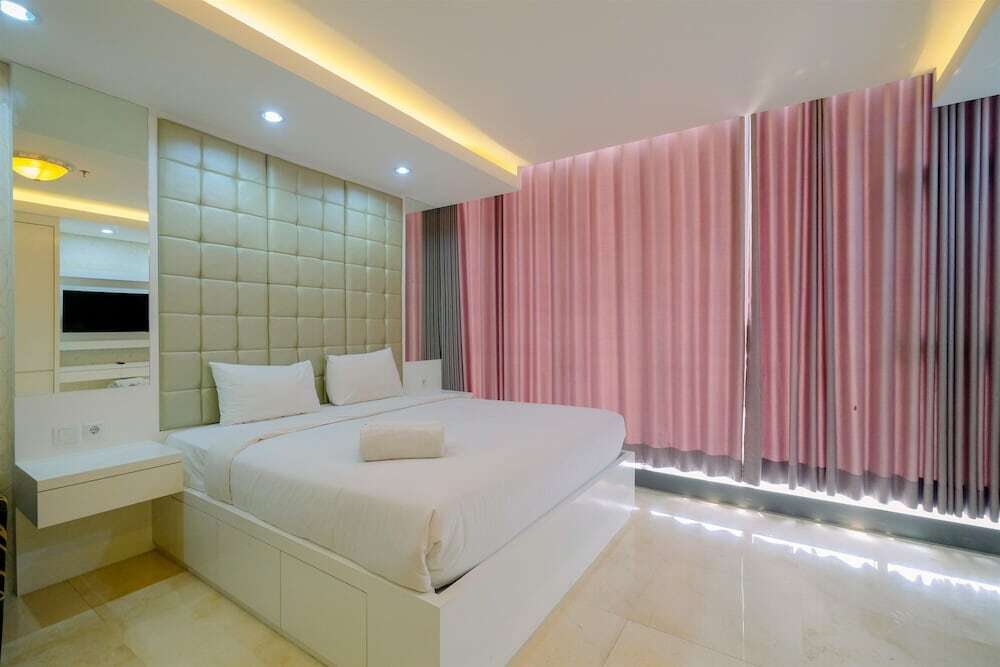 Джакарта: Minimalist And Spacious 1br Apartment at L'Avenue