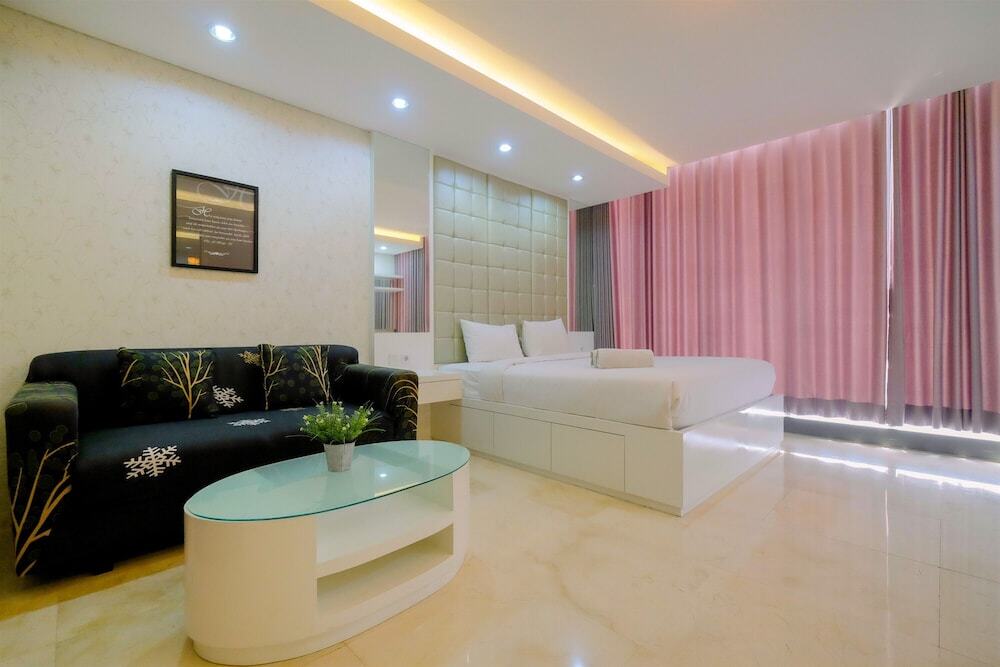 Джакарта: Minimalist And Spacious 1br Apartment at L'Avenue