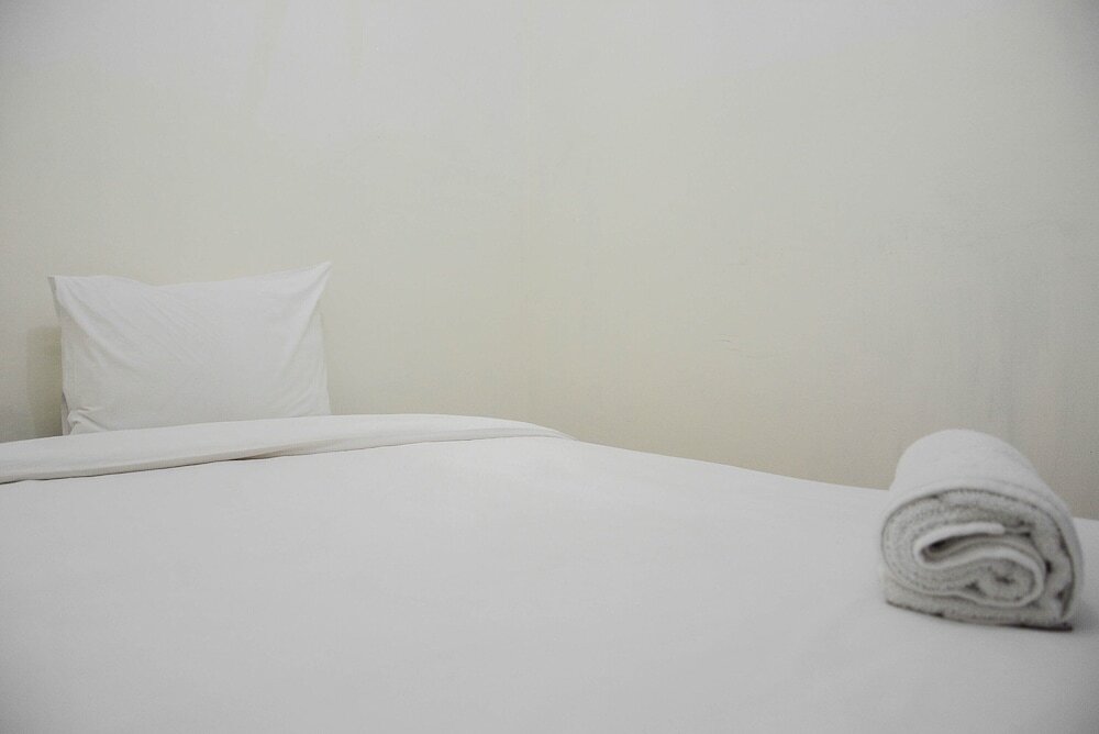 Джакарта: Big And Cozy 4br at L'Avenue Apartment