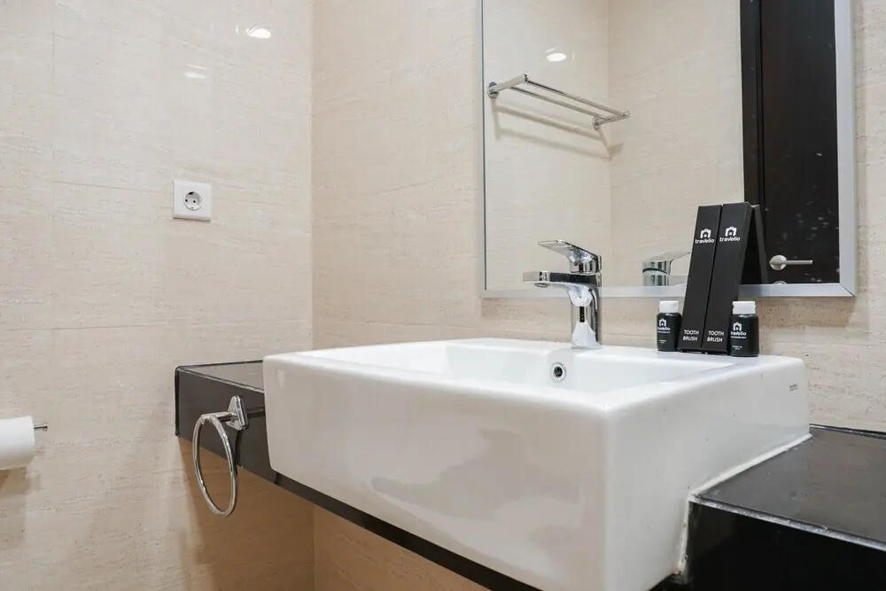 Джакарта: 1BR Apartment with Study Room at Gallery West Residence