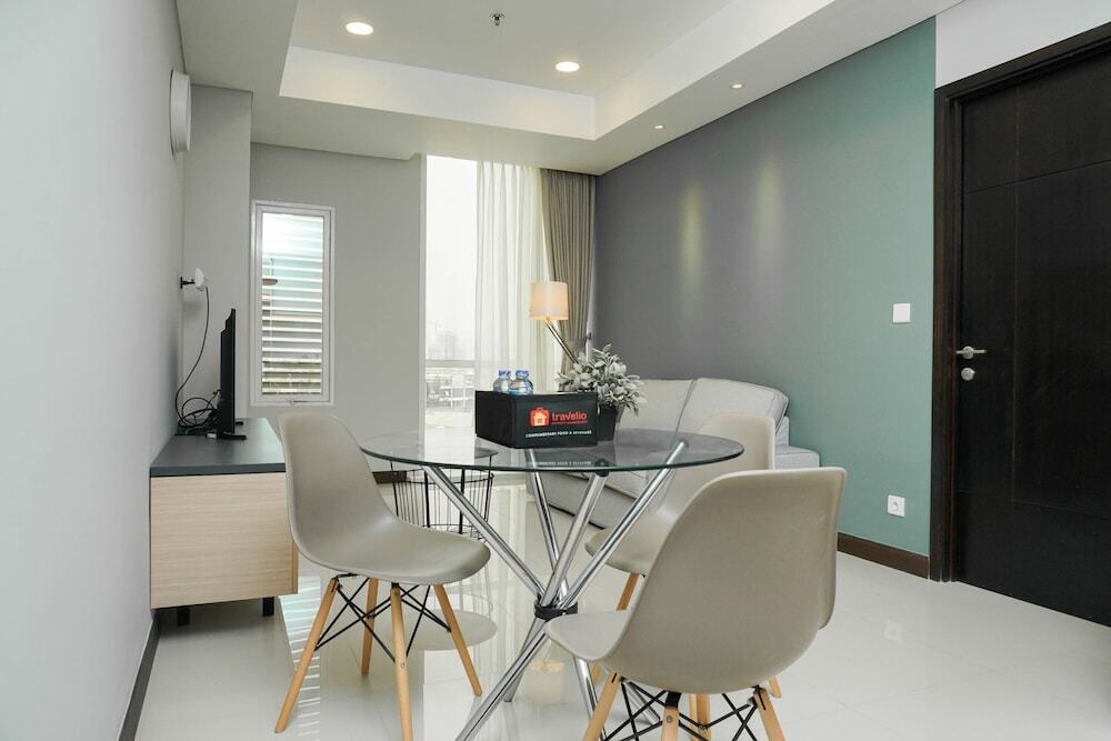 Джакарта: 1BR Apartment with Study Room at Gallery West Residence