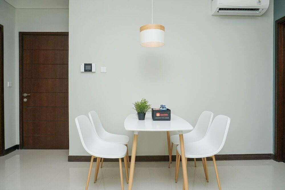 Джакарта: Comfy 4 Pax 2BR Apartment at Gallery West Residence